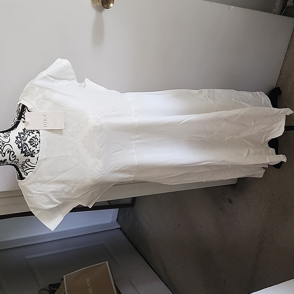 Brand,new White cotton tshirt dress by HIKA